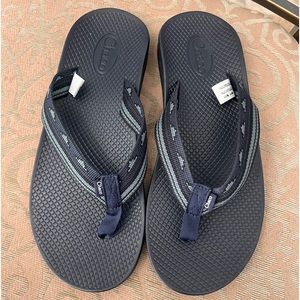Men’s Chaco Size 10 Blue used one time
